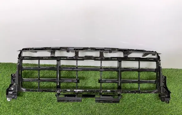 Porsche Cayenne (9Y0 9Y3) Front bumper upper radiator grill 9Y0807683