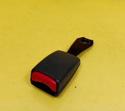 Mitsubishi Colt Front seatbelt buckle G3399