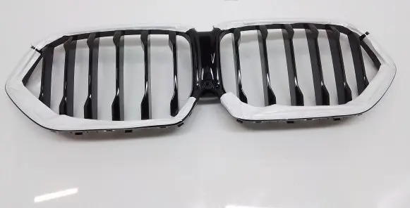 BMW X6M G06 F96 Front bumper upper radiator grill 7481387