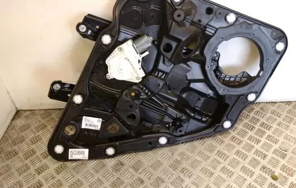 Volkswagen Touareg II Rear door window regulator with motor 7P6839755A