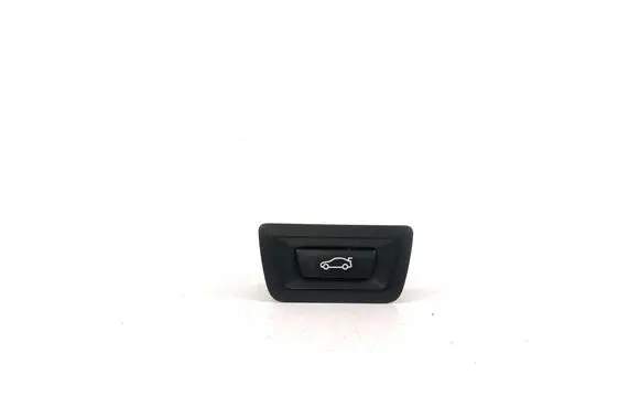 BMW 2 F46 Tailgate/boot open switch button 9275119