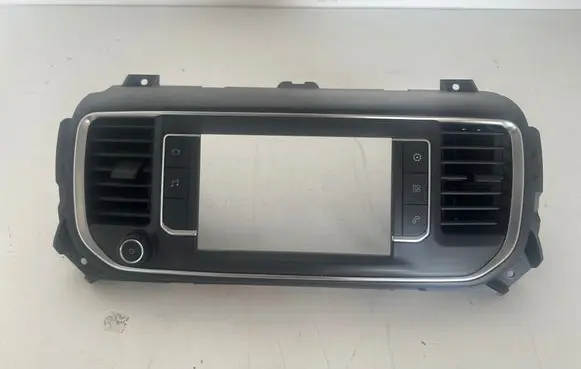 Citroen SpaceTourer M Dash center air vent grill GEO038445 98075397ZD 35260301