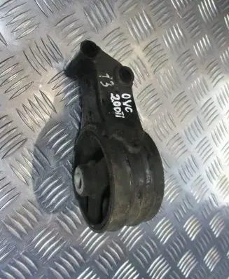 Opel Vectra C Engine mounting bracket