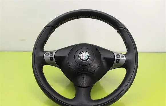 Alfa Romeo 147 Steering wheel 