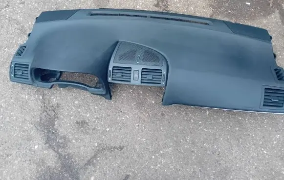 Toyota Avensis T270 Dashboard