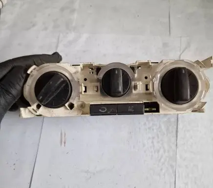Skoda Fabia Mk1 (6Y) Climate control unit 6Y0820045B 901511760008