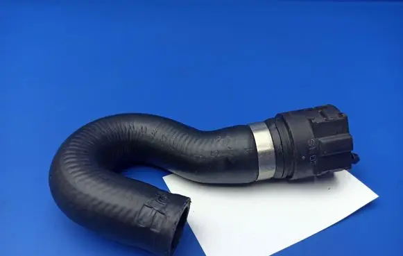 BMW 7 E65 E66 Engine coolant pipe/hose 7788999 11537788999