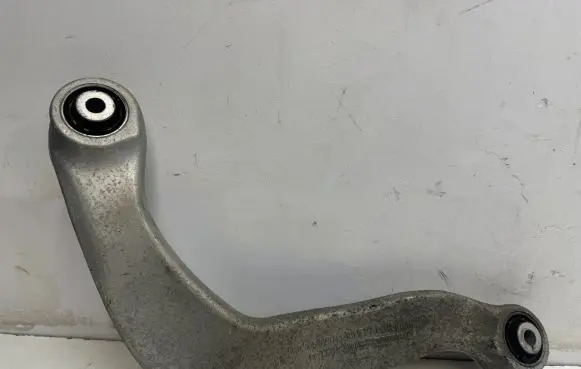 Porsche Macan (95B) Rear upper control arm/wishbone 8K0505323H