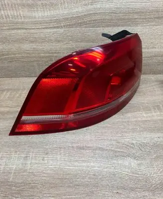 Volkswagen PASSAT B7 Tailgate rear/tail lights 3AF945095E
