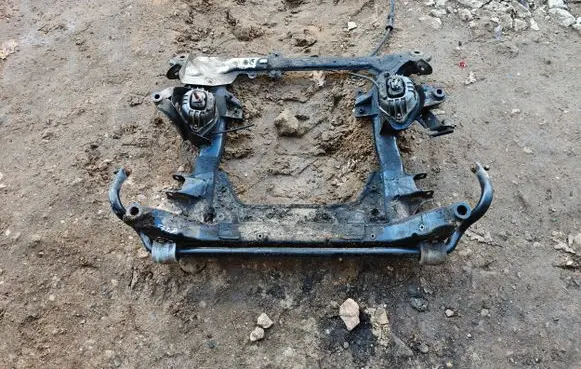 BMW 3 E90 E91 Front subframe 31116768812 6768812