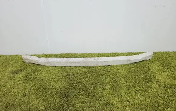 Toyota Auris 150 Front bumper foam support bar 52611-02190