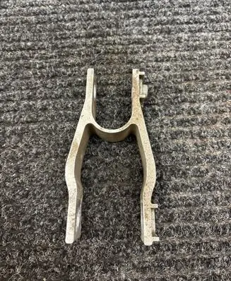 Engine mount bracket