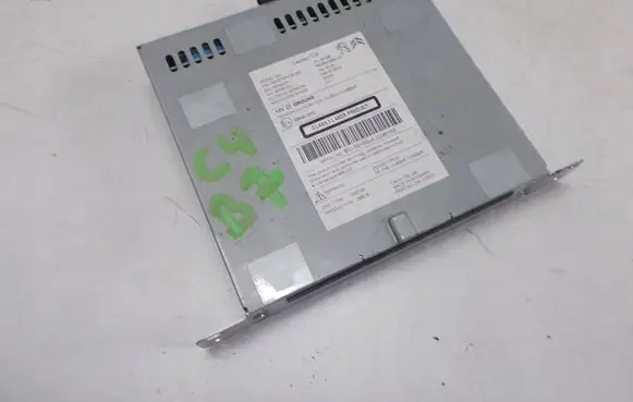 Peugeot 308 Navigation unit CD/DVD player 9805593680