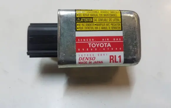 Toyota Prius (XW20) Airbag deployment crash/impact sensor 8986047040