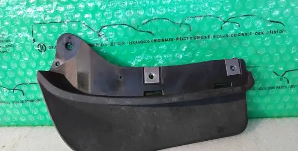 Audi Q7 4L Front mudguard LEFTFRONT 4L0807513