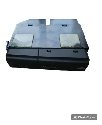 Toyota Avensis T250 Windscreen/window heater switch 8479005130C