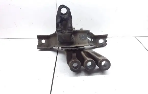 Opel Antara Engine mount bracket X04908