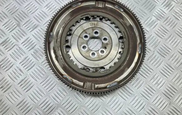 Skoda Octavia Mk3 (5E) Flywheel 04C105266F