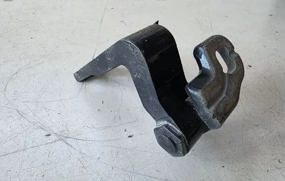 Volvo V40 Cross country Front door lower hinge 