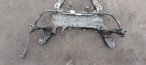 BMW 2 F46 Front subframe 6872729