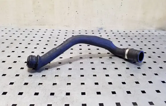Volkswagen PASSAT B4 Breather/breather pipe/hose 028103491G