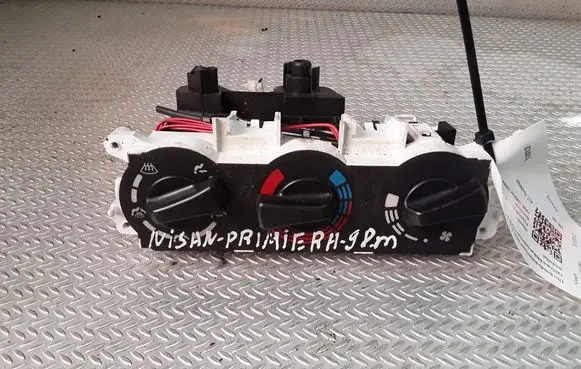 Nissan Primera Climate control unit