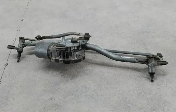 Audi A6 S6 C6 4F Front wiper linkage 4F1955023K