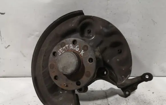 Volkswagen Jetta VI Rear wheel hub