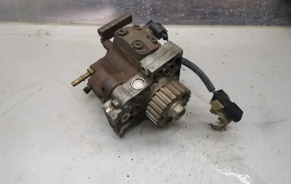 Peugeot 607 Fuel injection high pressure pump 4S7Q9B395AJ A2C20003757