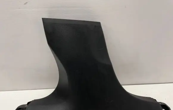 Volvo XC60 (B) pillar trim (bottom) 31425697