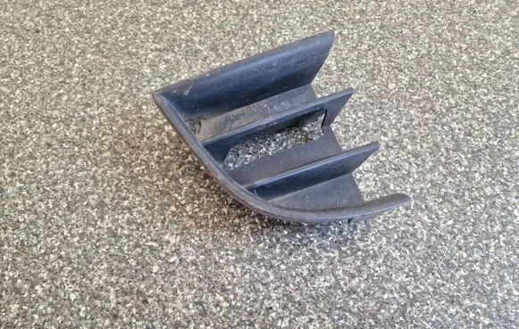 Skoda Octavia Mk2 (1Z) Front bumper lower grill 1Z0853666C