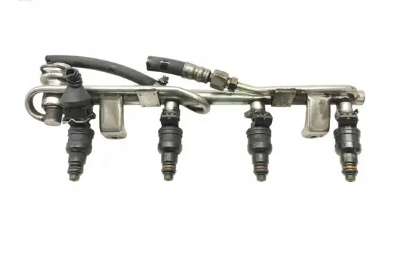 Volkswagen PASSAT B5 Fuel main line pipe 