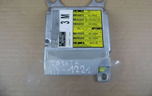Toyota RAV 4 (XA40) Airbag control unit/module 8917042820