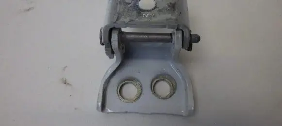 Citroen DS5 Rear door upper hinge