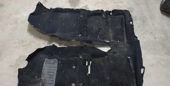 Toyota Auris E180 Interior carpet 5851002F80