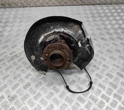 BMW 7 F01 F02 F03 F04 Rear wheel hub 6775854