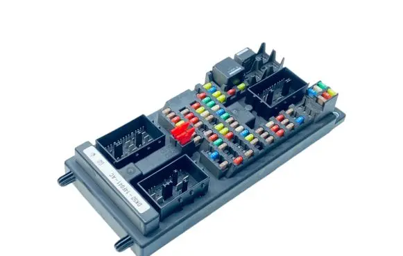 Land Rover Range Rover L405 Fuse module LR068358 LR045951 DK5214F041AC