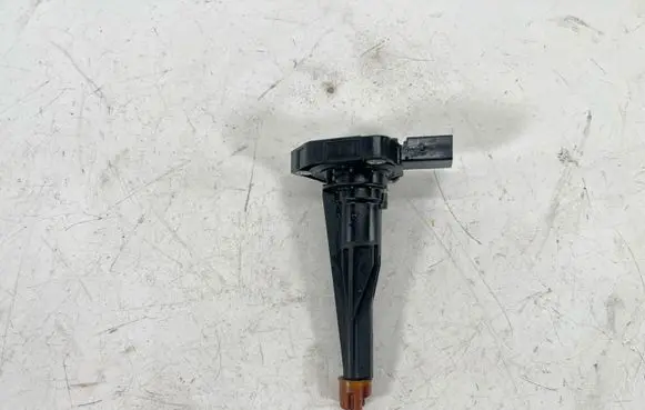 BMW 3 F30 F35 F31 Oil level sensor 8638755