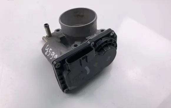 Toyota Auris E180 Throttle valve 220300T110