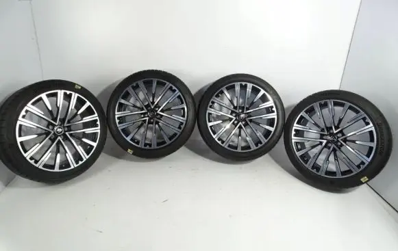 Maserati Grecale R21 alloy rim 670171187