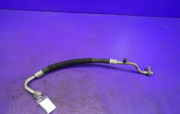 Jeep Grand Cherokee (WK) Air conditioning (A/C) pipe/hose