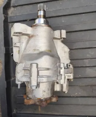 Gearbox transfer box case