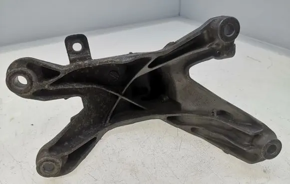 Audi A4 S4 B8 8K Engine mounting bracket 8K0199308BT