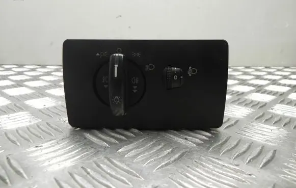 Ford Mondeo Mk III Light switch 1S7T13A024BB T6272