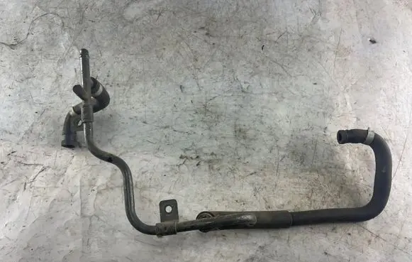 Nissan Patrol Y61 Engine coolant pipe/hose