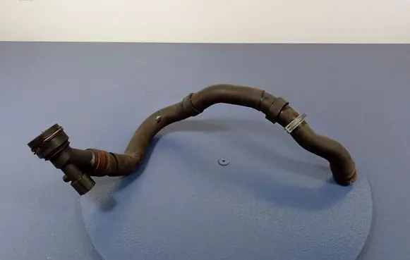 Volkswagen Fox Engine coolant pipe/hose 6Y0121086F