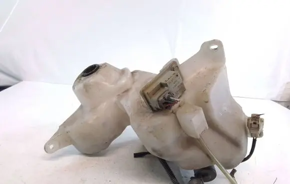 Lexus SC 430 Windshield washer fluid reservoir/tank 060851035