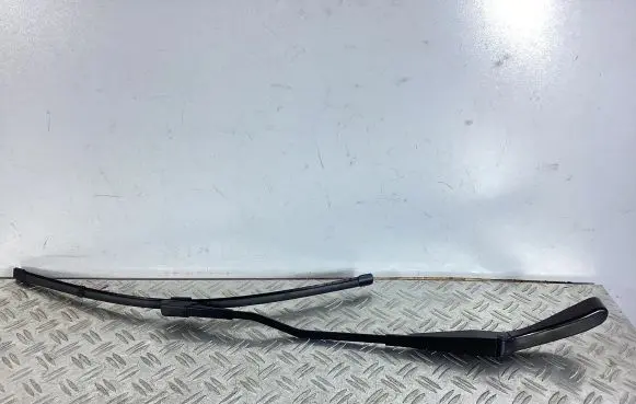 Mercedes-Benz GLC X253 C253 Front wiper blade arm A2538202400