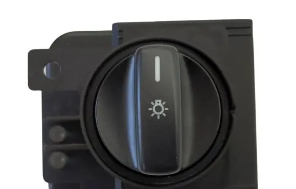 Mercedes-Benz B W245 Light switch 1695451004 32220101 0582764