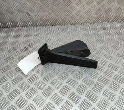 BMW 2 F45 Accelerator throttle pedal 6859999